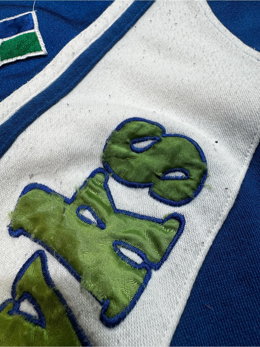 Seattle Seahawks Vintage 80s Starter Sweatshirt - NFL Football Sweater - Picture 5 of 11